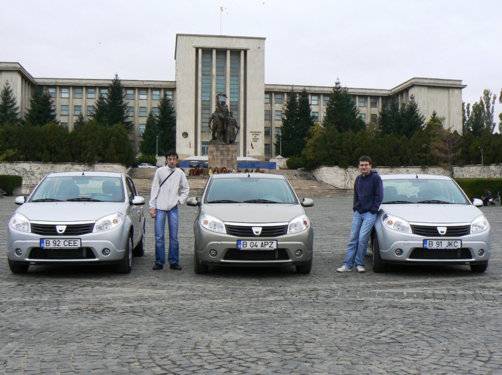 Click image for larger version

Name:	Sandero1.JPG
Views:	66
Size:	470.8 KB
ID:	664